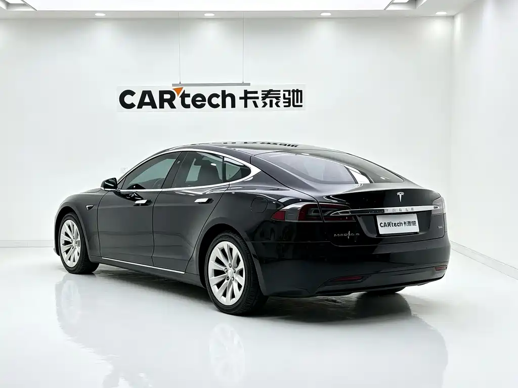 Tesla Model S — миниатюра 6