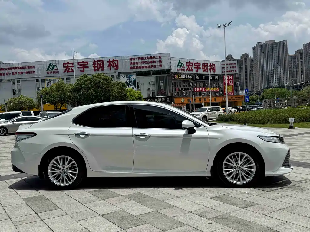 Toyota Camry 2019 2.5G Luxury VI