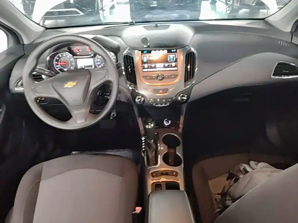 Chevrolet Cruze — миниатюра 10