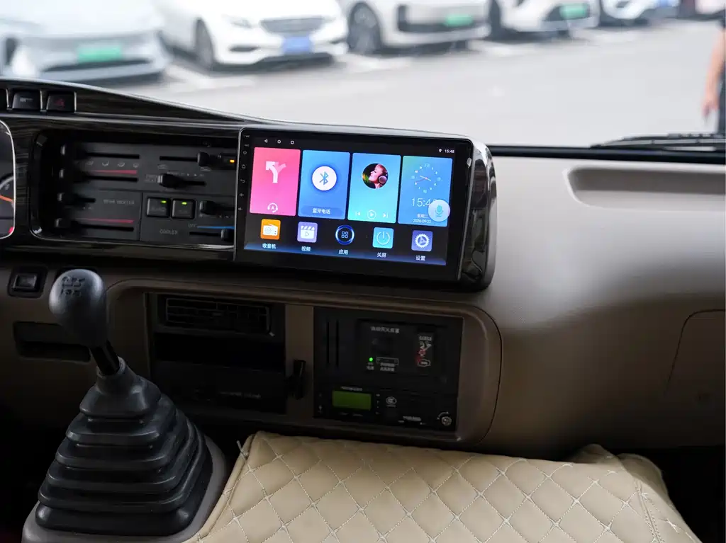 Toyota Coaster — миниатюра 10