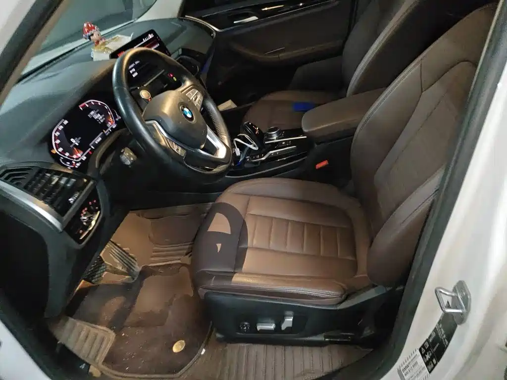 BMW X3 — миниатюра 17