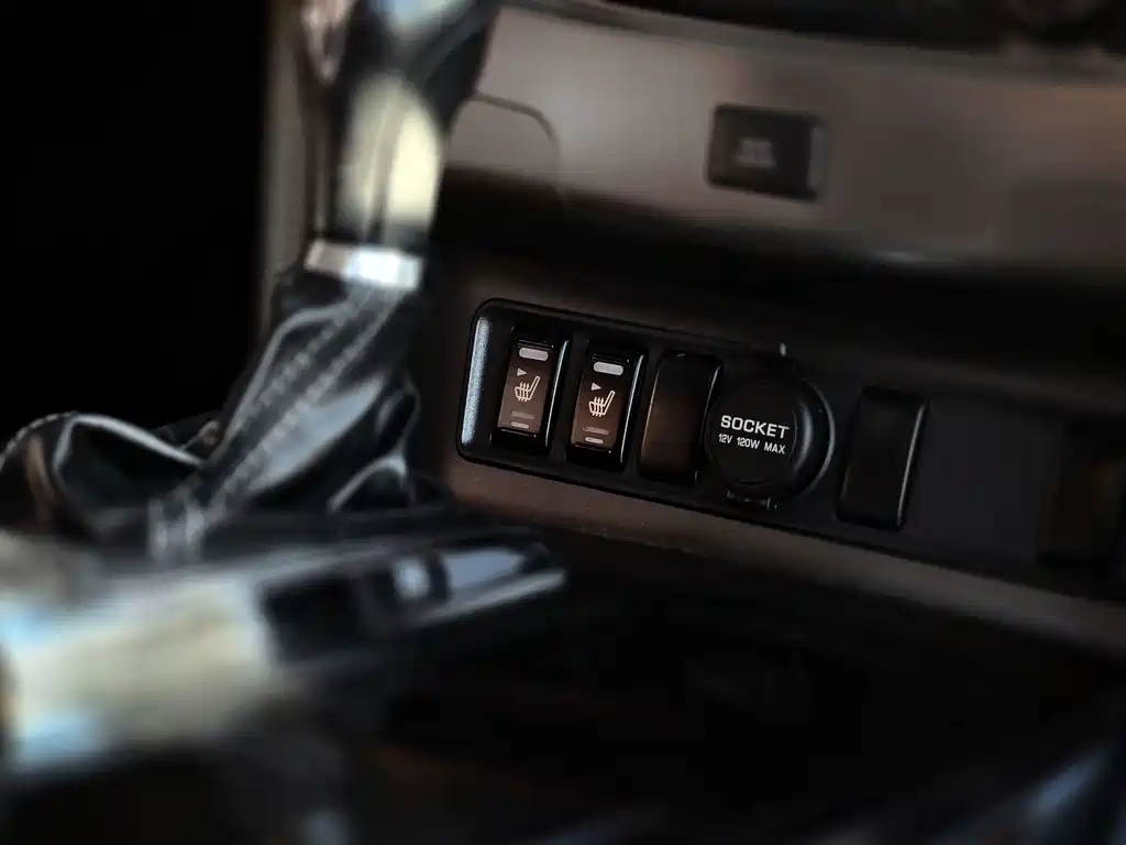 Nissan Patrol — миниатюра 12