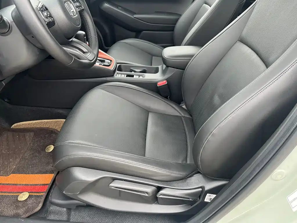 Honda Vezel 2023 1.5L CVT Luxury