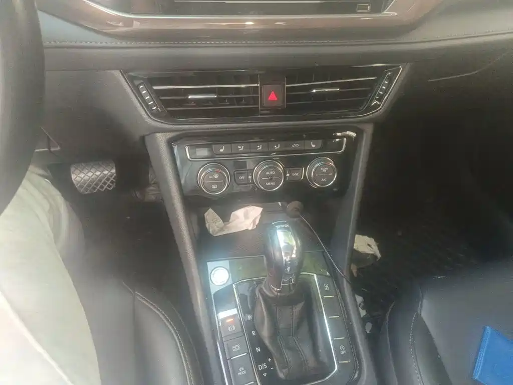 Volkswagen Tharu — миниатюра 6