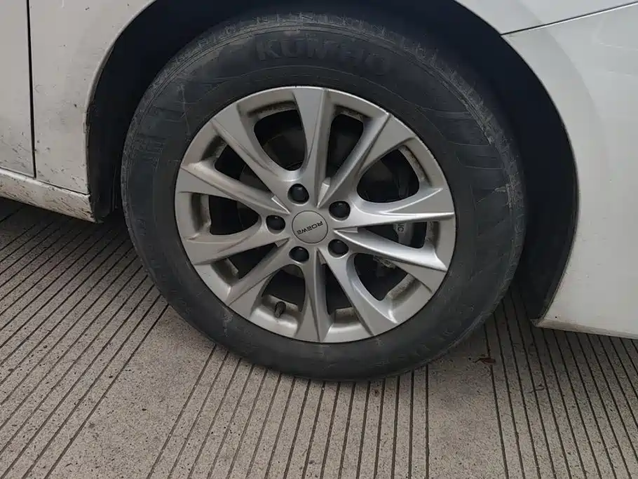 Roewe i5 — миниатюра 6