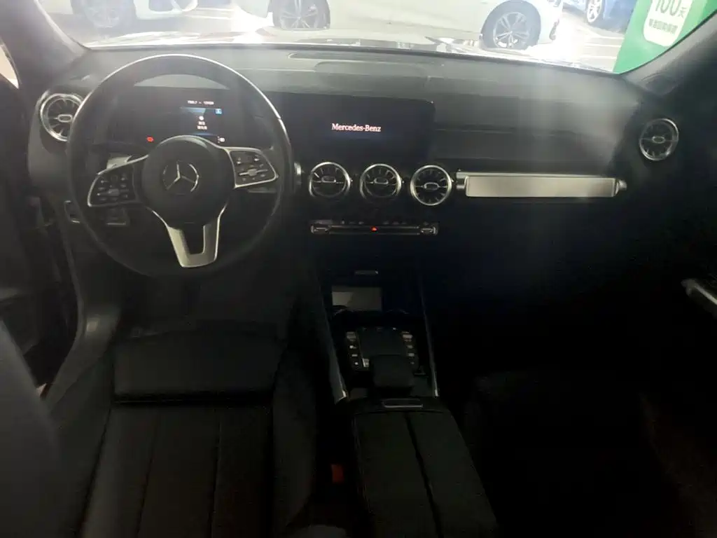 Mercedes-Benz GLB — миниатюра 5