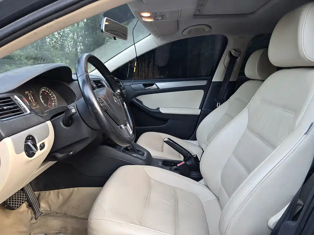 Volkswagen Sagitar — миниатюра 4
