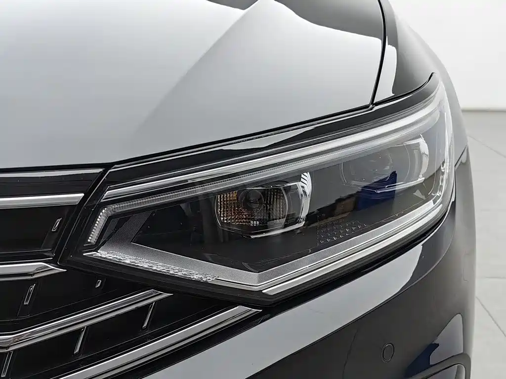Volkswagen Magotan — миниатюра 7