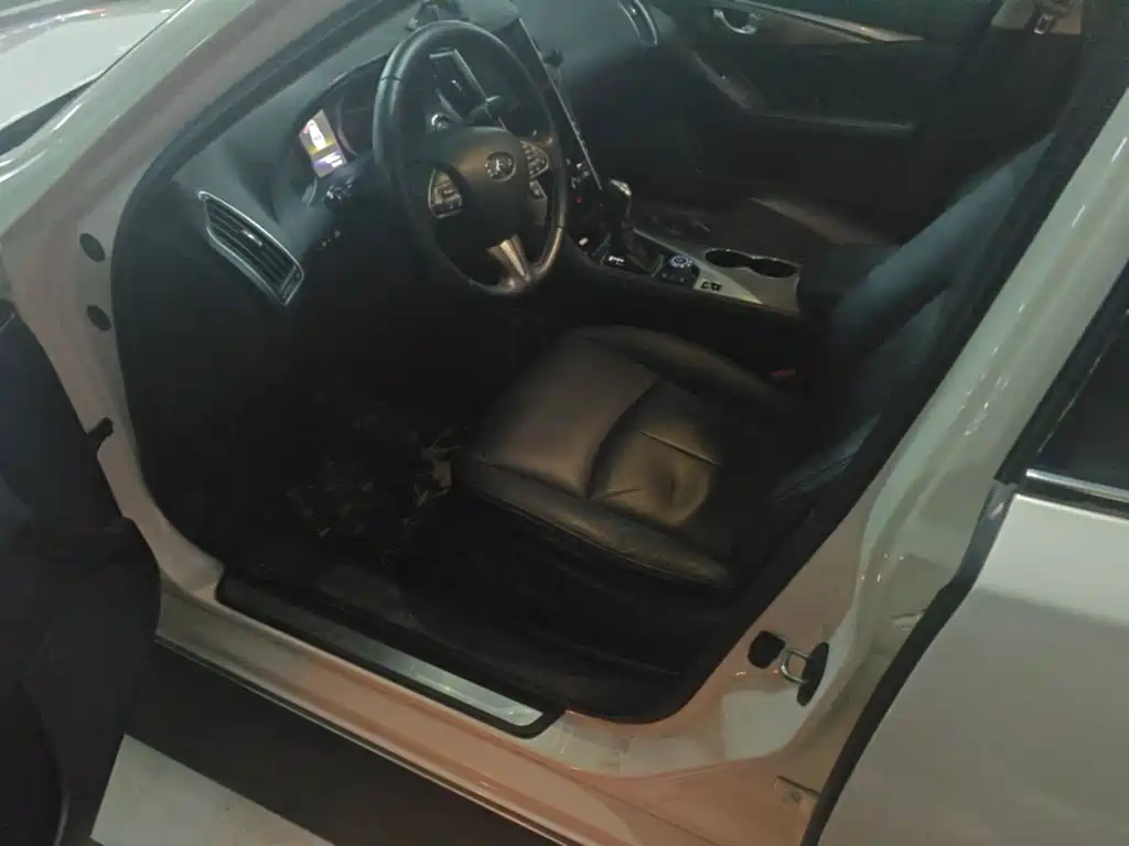 Infiniti Q50L — миниатюра 19