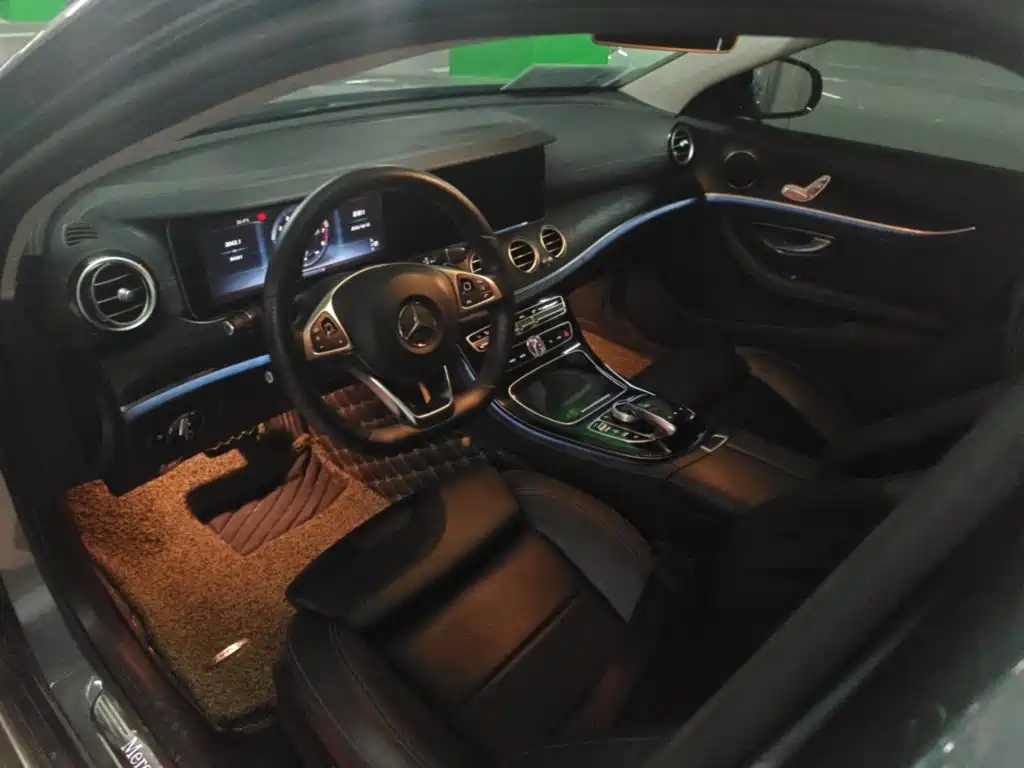 Mercedes-Benz E-Class — миниатюра 5