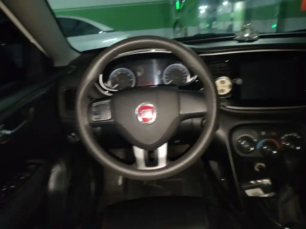 Fiat Viaggio — миниатюра 6