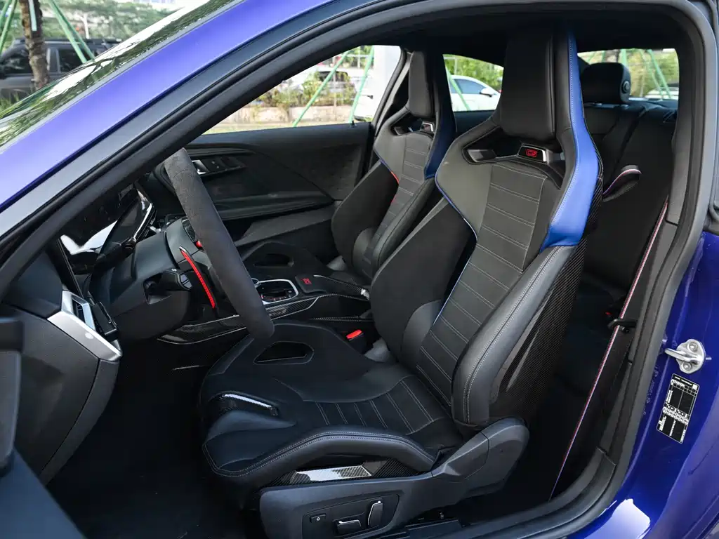 BMW M2 — миниатюра 13