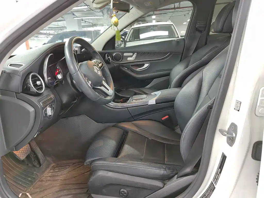 Mercedes-Benz C-Class — миниатюра 5
