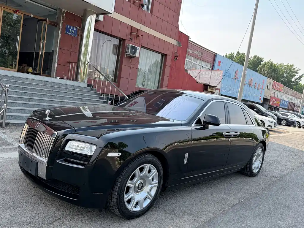 Купить Rolls-Royce Ghost
