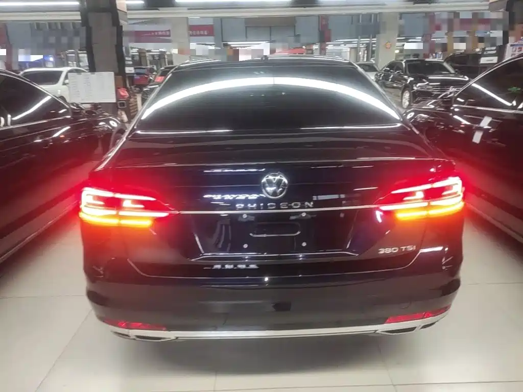Volkswagen Phideon — миниатюра 6