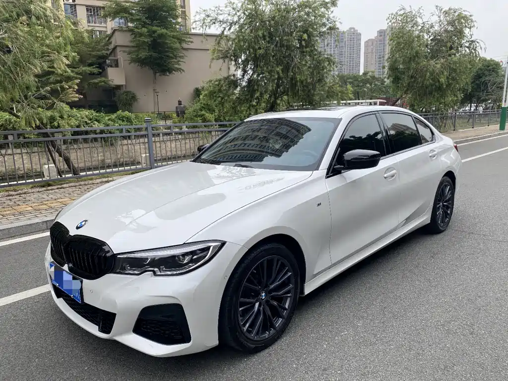 BMW 3 Series 2021