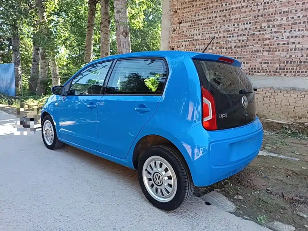 Volkswagen up! — миниатюра 5