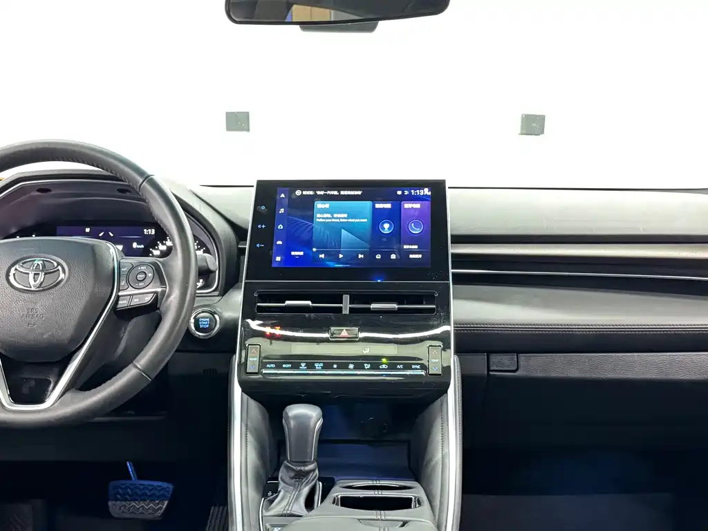 Toyota Avalon — миниатюра 10