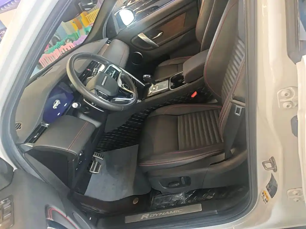 Land Rover Discovery Sport — миниатюра 15