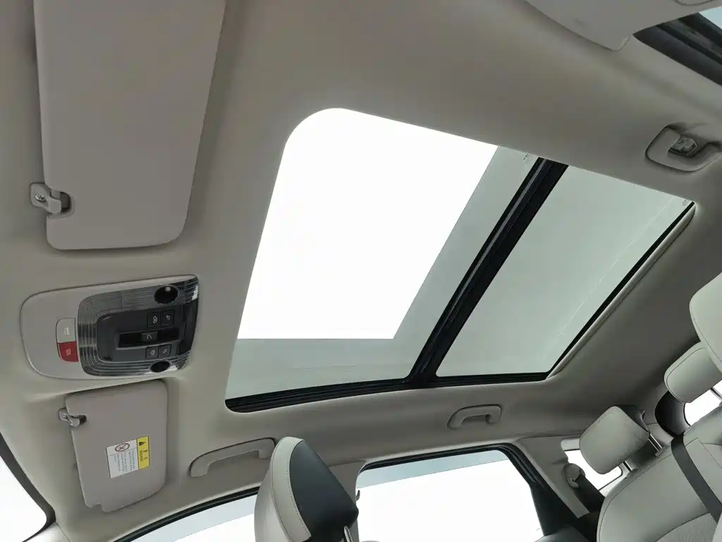 Kia Sportage — миниатюра 14