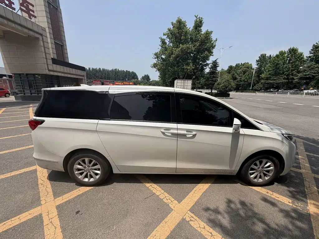 Buick GL8 2017 ES 28T Comfort V