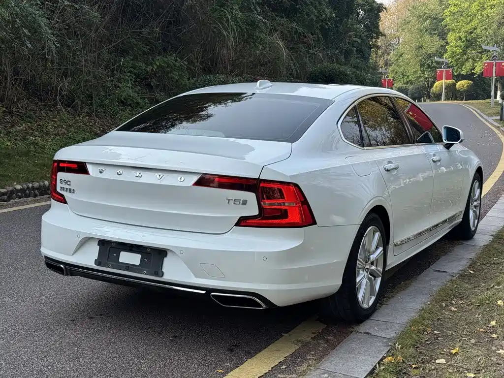Volvo S90 2020 T5 Luxury