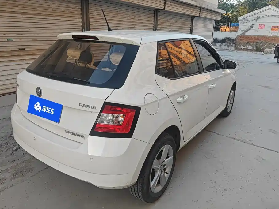 Skoda Fabia — миниатюра 3