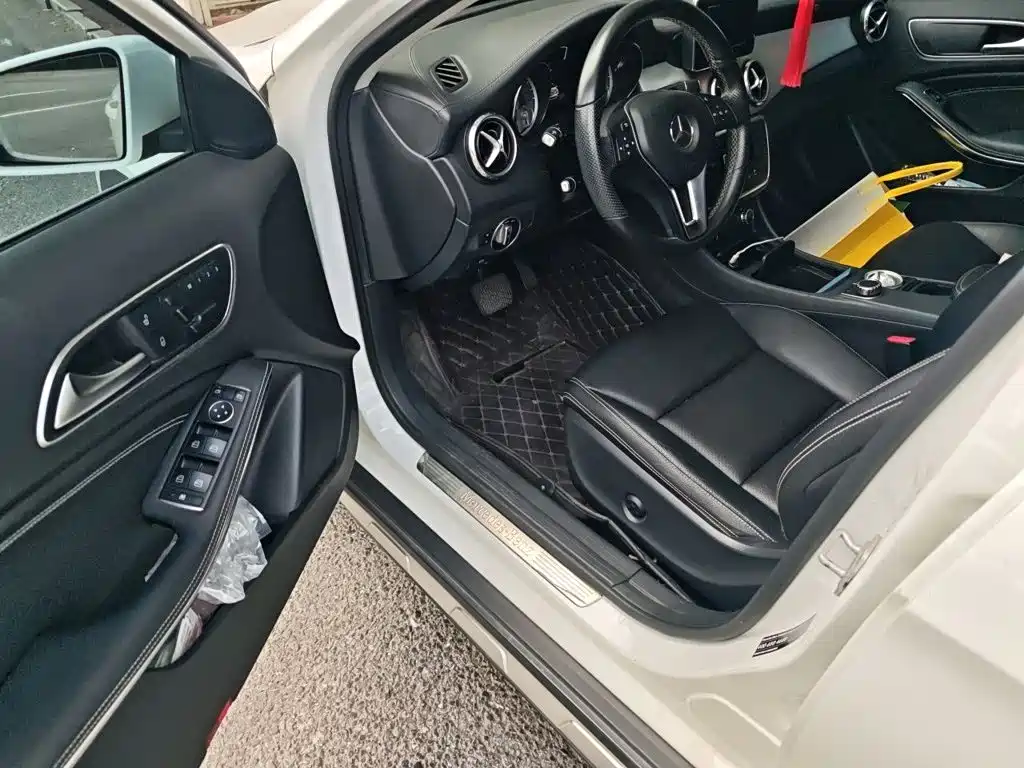 Mercedes-Benz GLA — миниатюра 12