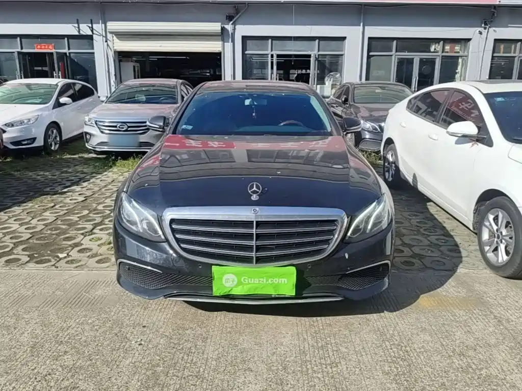 Mercedes-Benz E-Class — миниатюра 3