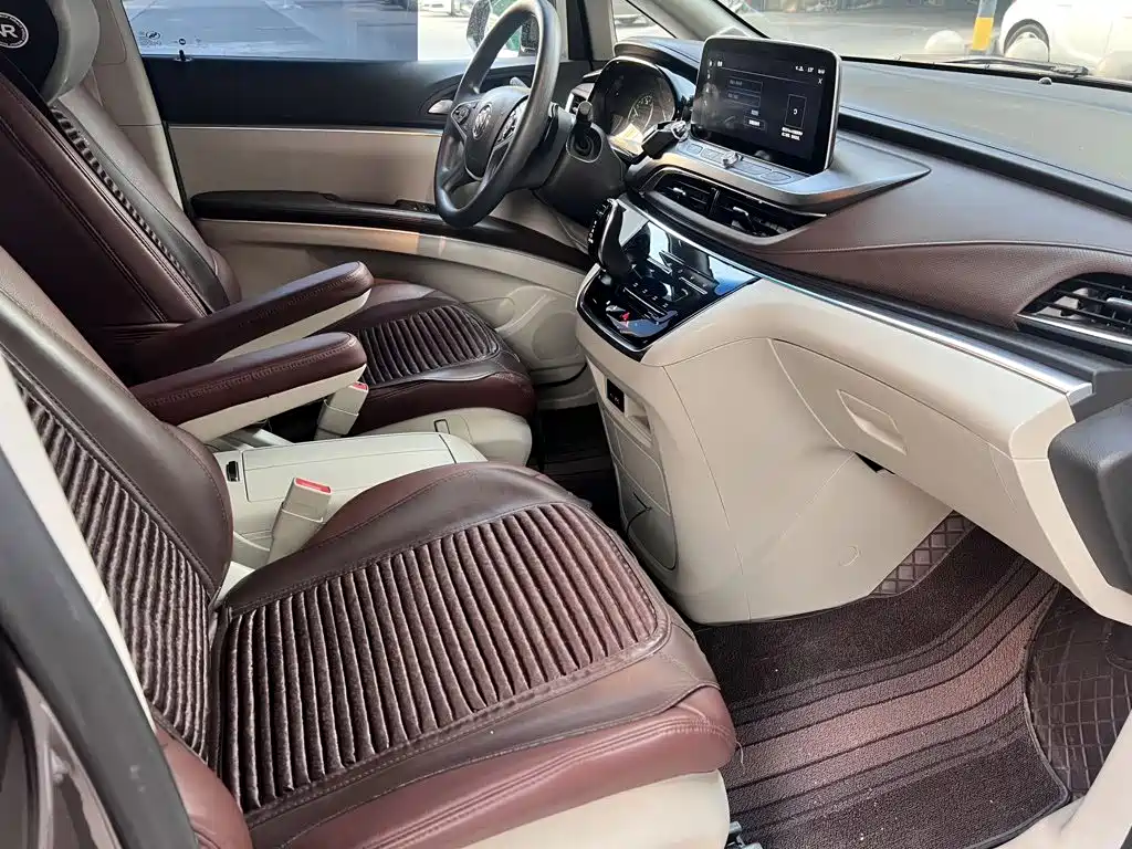 Buick GL8 — миниатюра 6