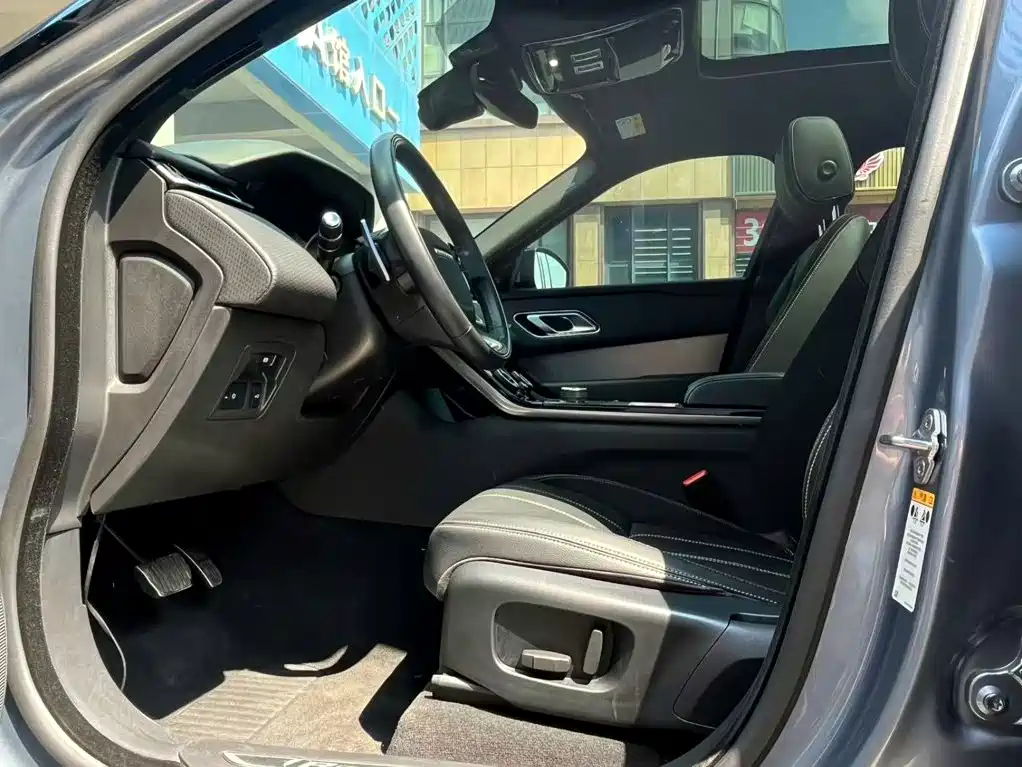 Land Rover Velar — миниатюра 9
