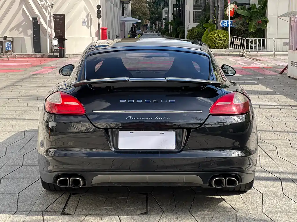 Porsche Panamera 2010 Panamera Turbo 4.8T
