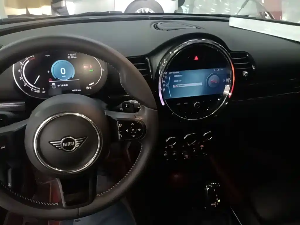 MINI Mini Clubman — миниатюра 10