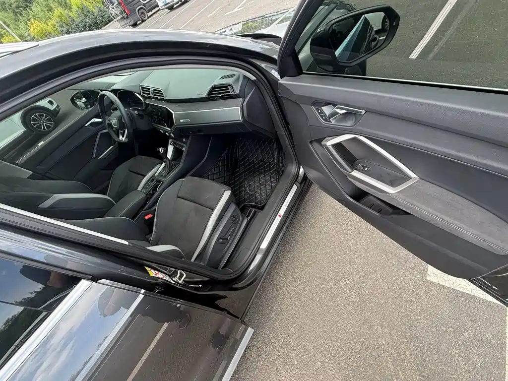 Audi Q3 — миниатюра 10