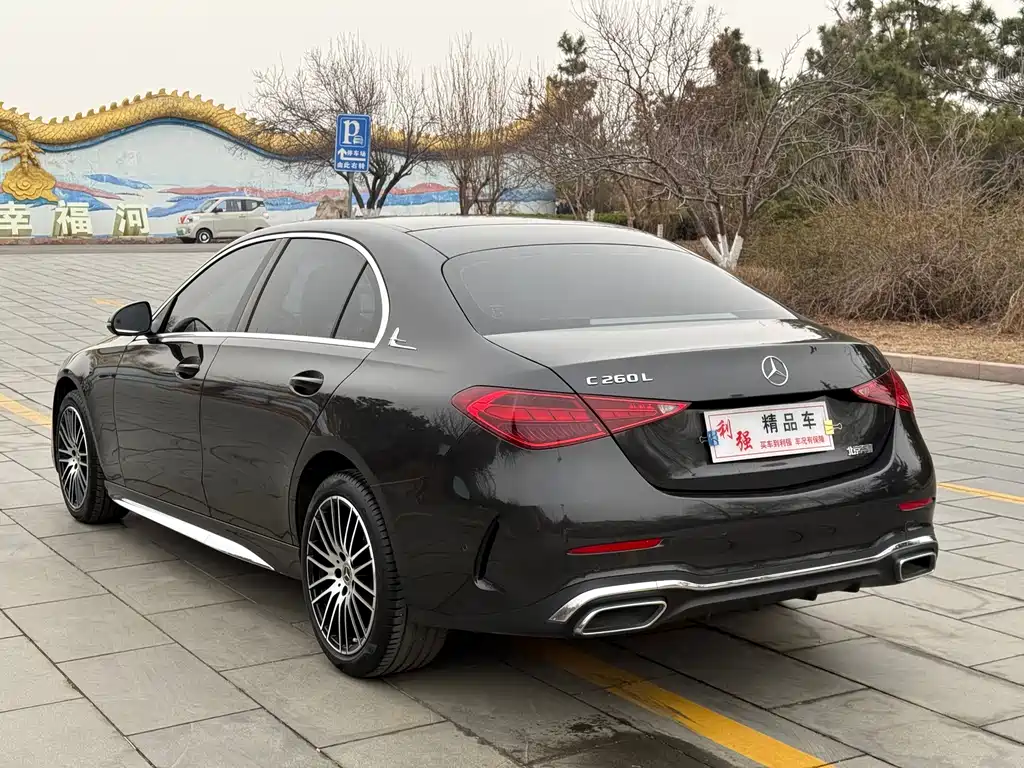 Mercedes-Benz C-Class — миниатюра 11