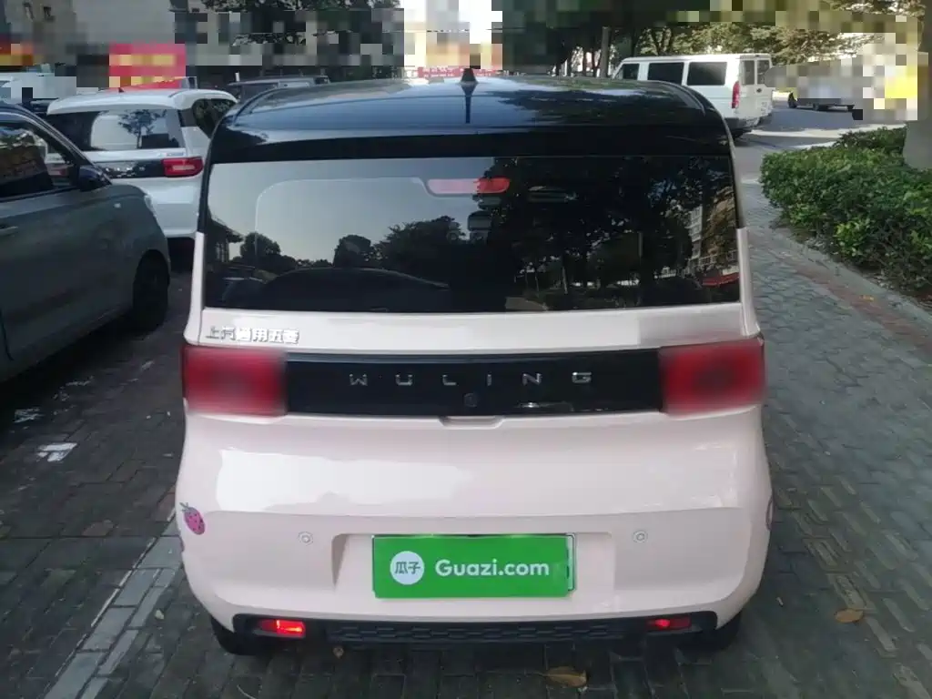 Wuling MINIEV — миниатюра 6