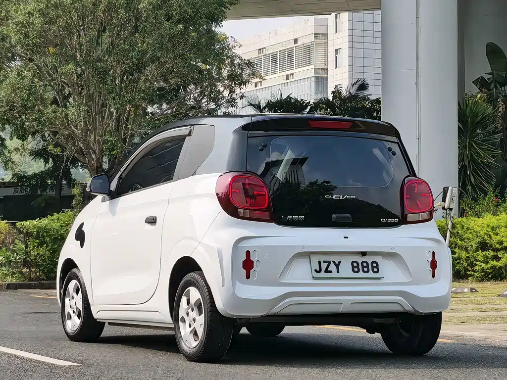 Roewe Clever — миниатюра 5