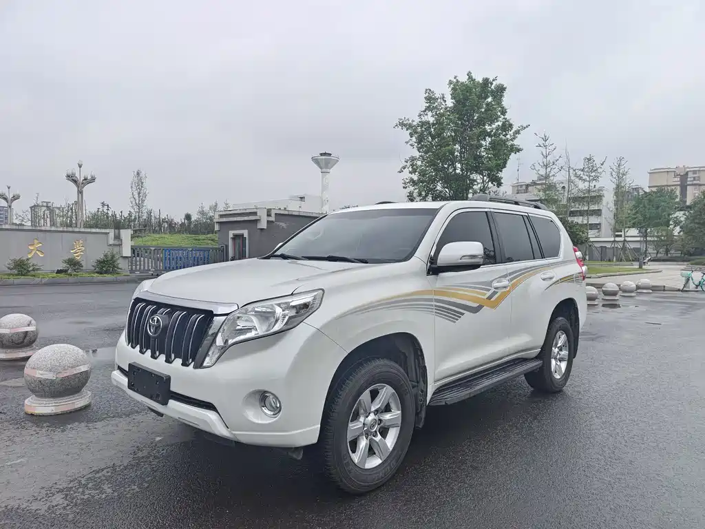 Toyota Prado 2016