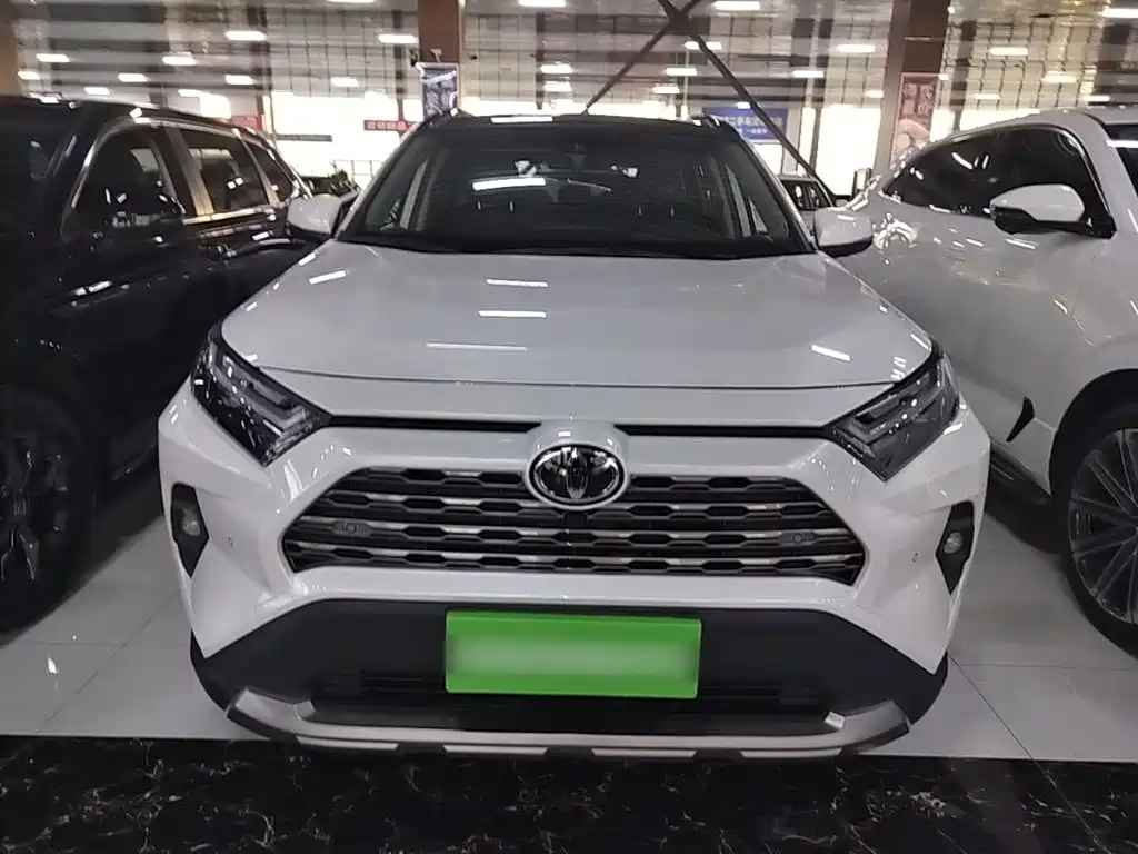 Toyota RAV4 — миниатюра 3