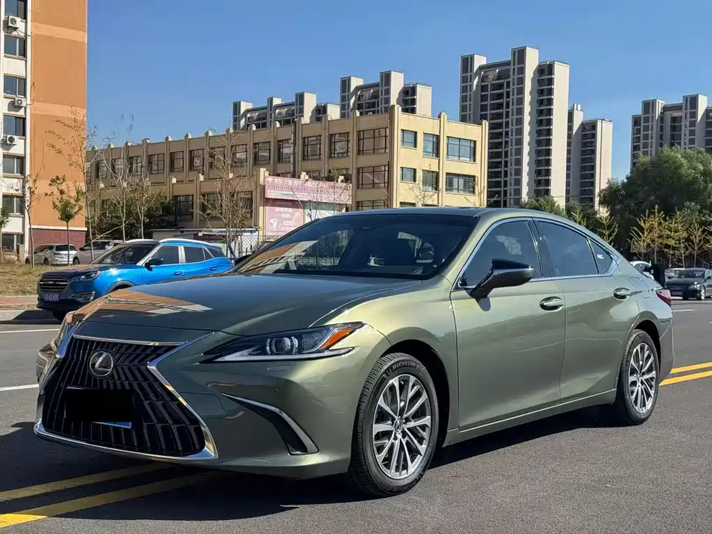 Lexus ES — миниатюра 3