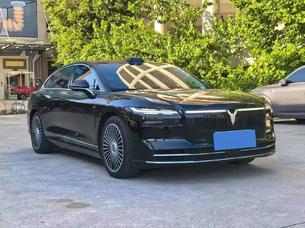 VOYAH 岚图追光 L — миниатюра 3