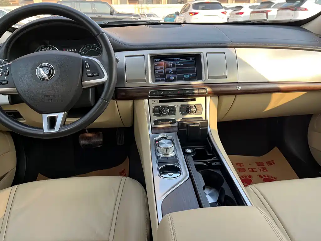 Jaguar XF — миниатюра 13