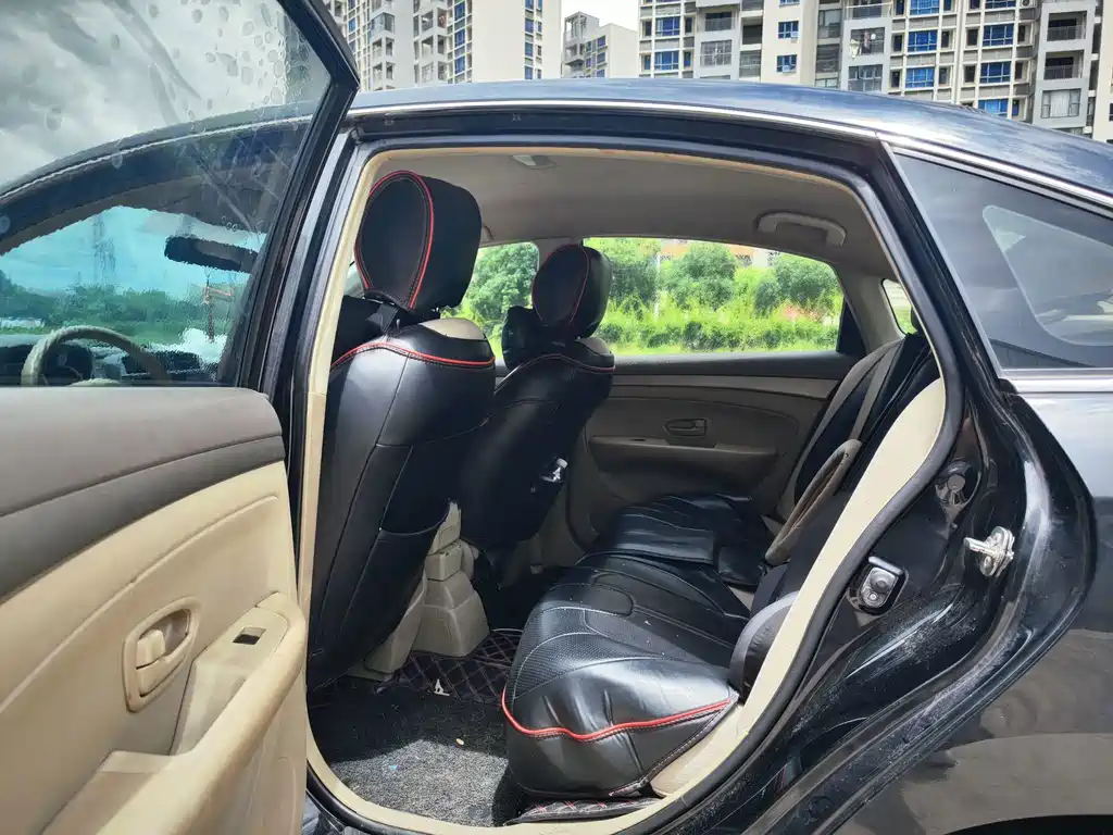 Nissan Sylphy — миниатюра 8