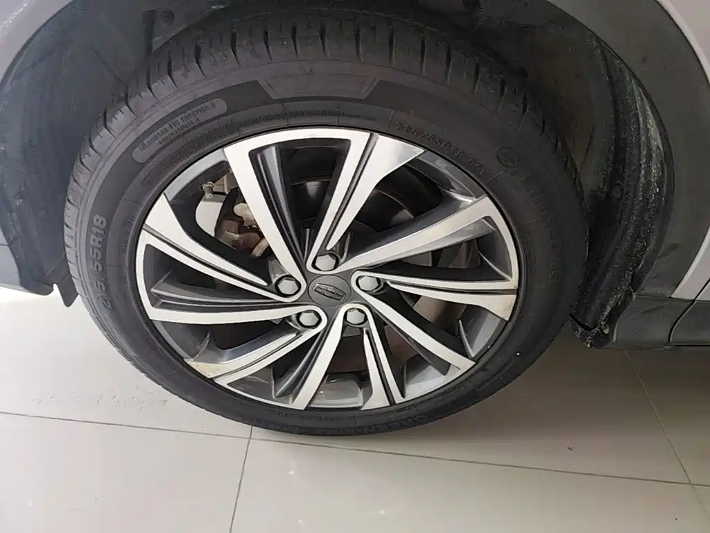 Geely Binyue — миниатюра 23
