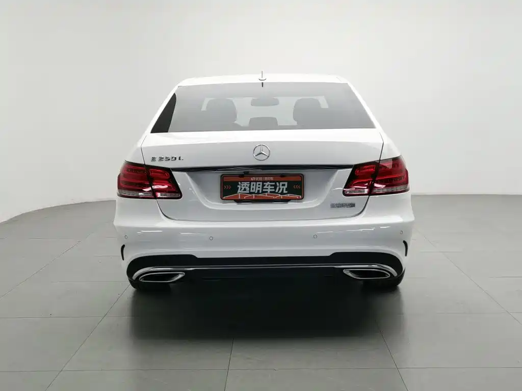 Mercedes-Benz E-Class — миниатюра 4
