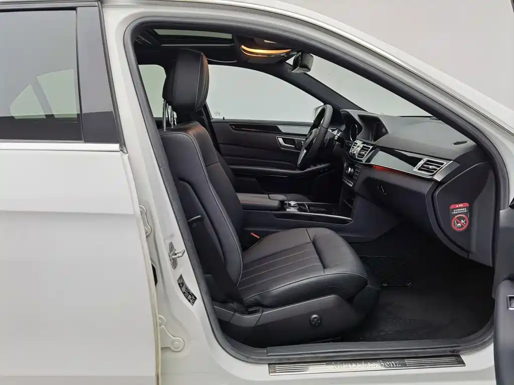 Mercedes-Benz E-Class — миниатюра 23