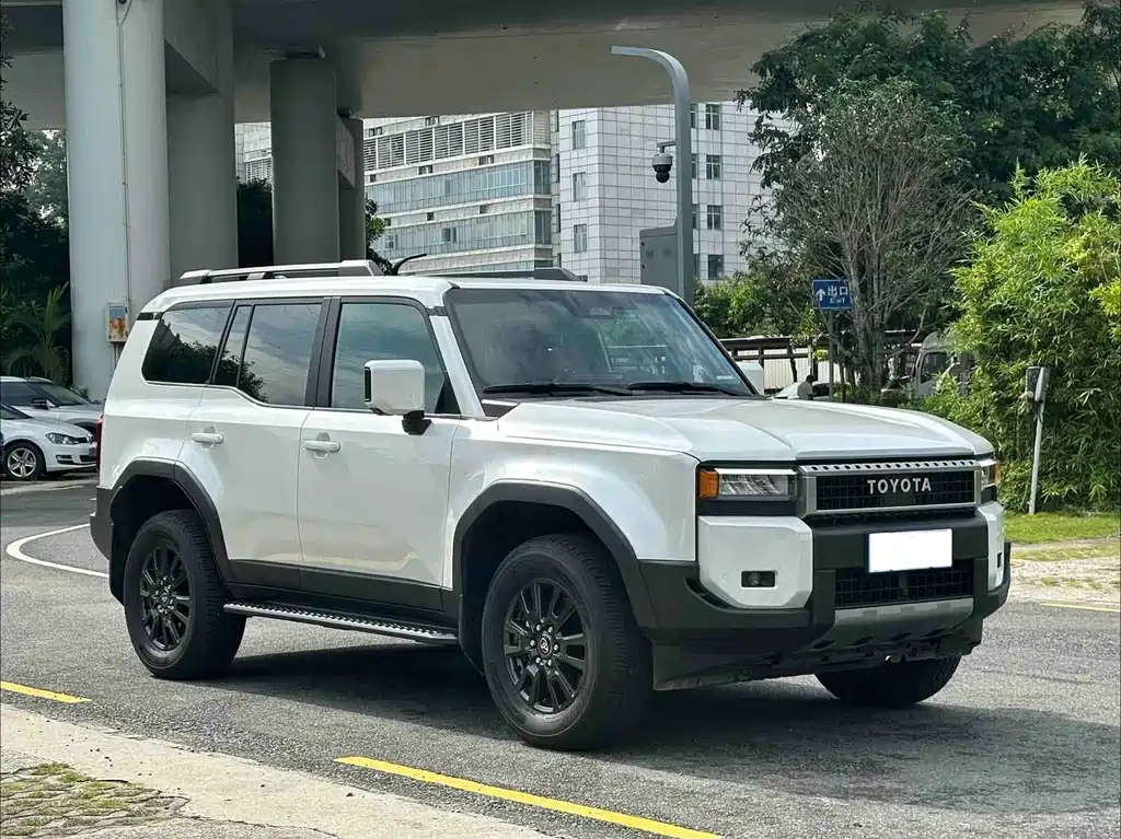 Toyota Land Cruiser Prado 2024 2.4T TX 5 мест