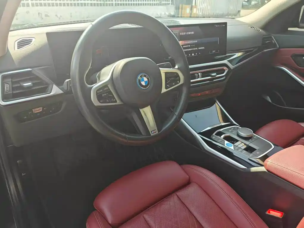 BMW i3 — миниатюра 11