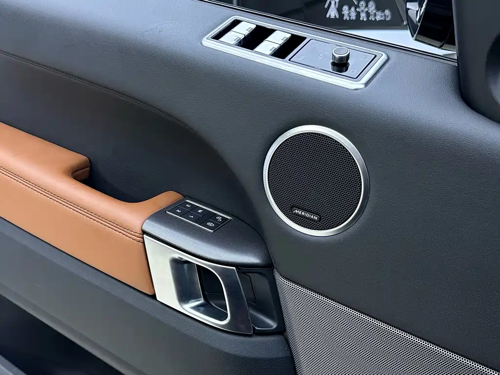 Land Rover Sport — миниатюра 12