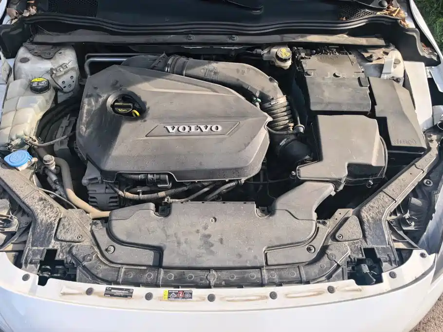 Volvo V40 — миниатюра 10